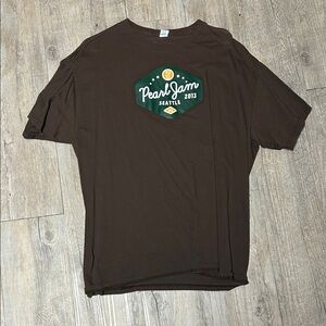 Pearl Brown Short Sleeve Pearl Jam Seattle 2013 Graphic Tee
